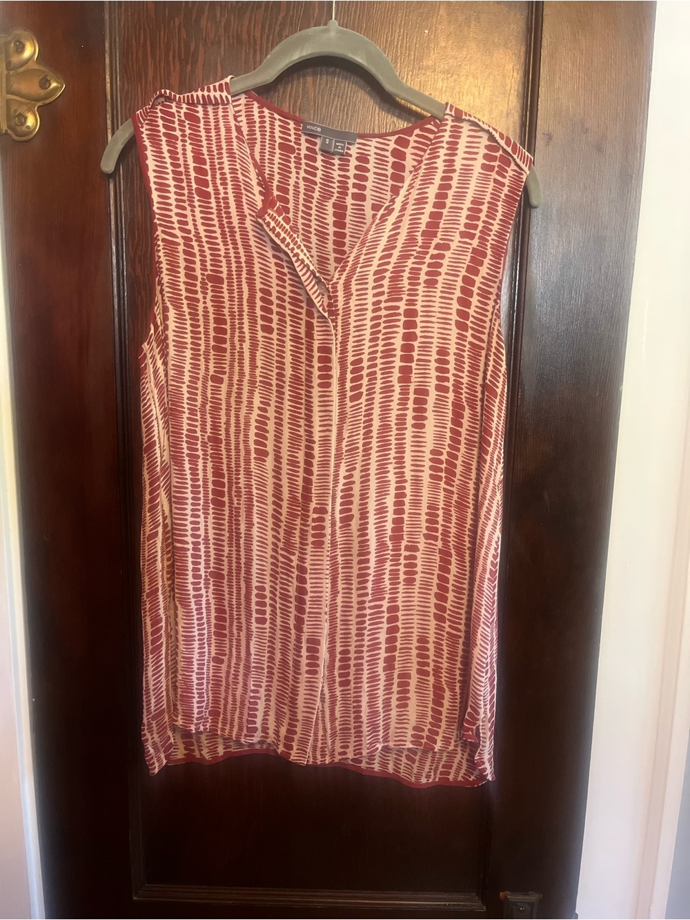 Vince small sleeveless blouse